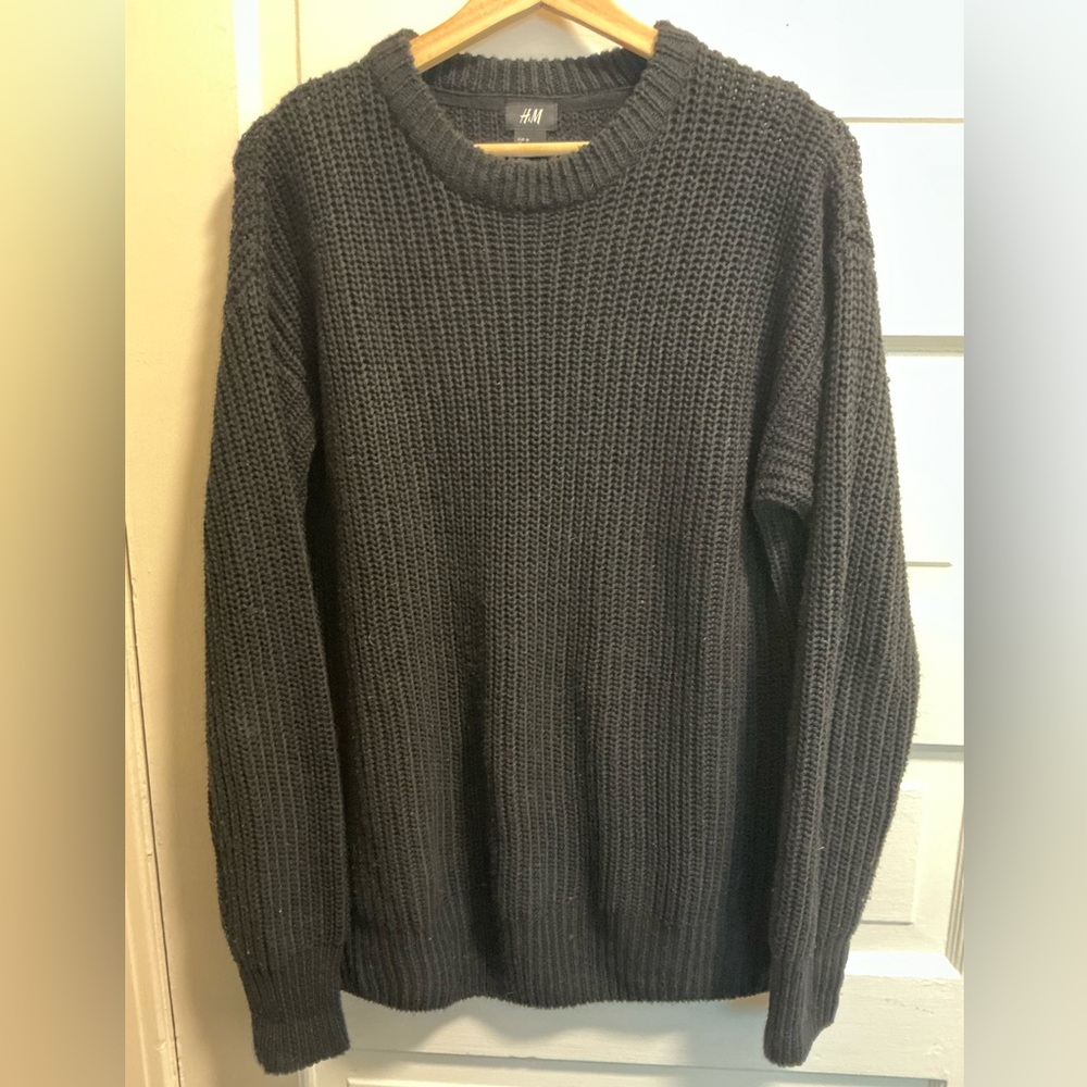 H&M Men's Charcoal Crewneck Sweater